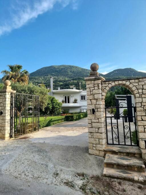 Luxvilla Agioi Deka  Esterno foto