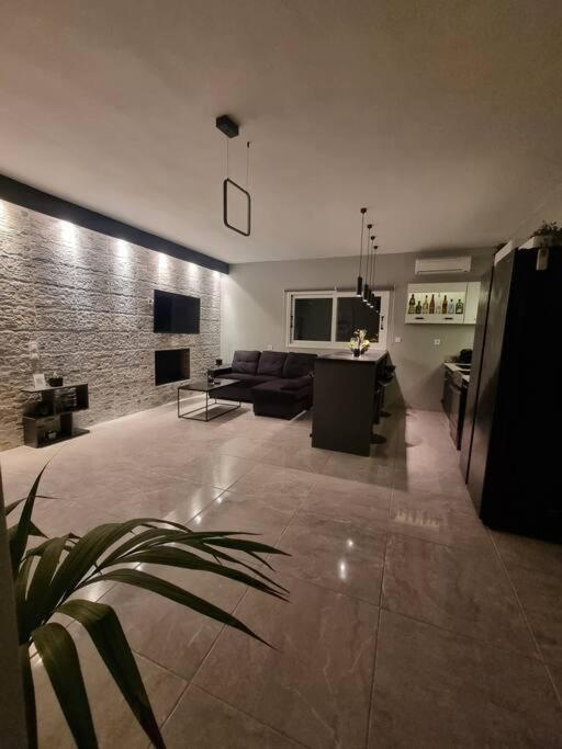 Luxvilla Agioi Deka  Esterno foto